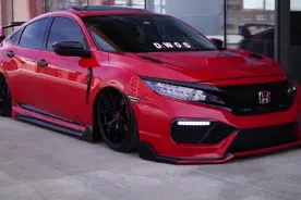 买十代思域进行改装 红色一定是最好的选择