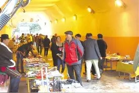 火车站桥洞占道经营有改观图片