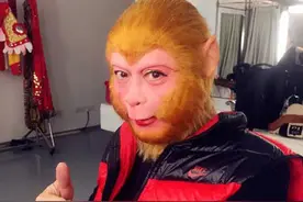 六小龄童现身央视 网友泪崩：时光不老 大圣归来图片