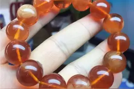 市场惊现"血蜜蜡"!新一轮"假货"来袭?图片