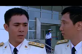 海军新兵分配工作，老同学要求交换，说出工作后，直接逃跑了视频封面