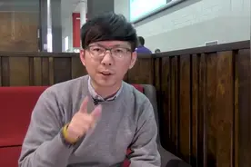 华为 Mate20 Pro 开箱，配置参数详解，徕卡三摄让人“浴霸不能”