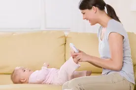 怎么照顾新生婴儿 新生婴儿的护理方法图片