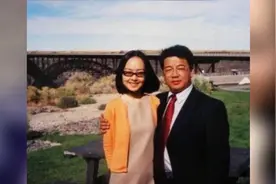 47岁陈鲁豫老公曝光，与外国前夫对比，差别一目了然