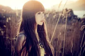 一首《到底是为了什么》好听极致！送给你们！