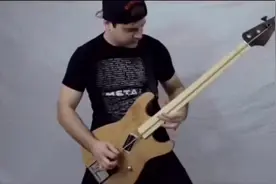 一根弦的贝司，也能弹的这么嗨