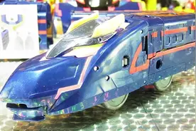 DXS08火车变形金刚组合玩具定格动画