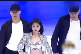 被日本人称为“四千年一遇美女”的鞠婧祎《等不到你》现场！视频封面