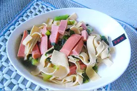 豆皮烧牛肉肠图片