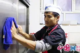 兵团十师184团：青海娃候有红的创业路图片