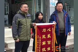 社区心系百姓 调解纠纷为民解忧图片