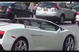 开兰博基尼撩妹有多简单？48秒是亮点！