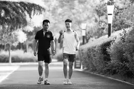 “陪跑族”悄然兴起 每小时收费十几元到数十元图片