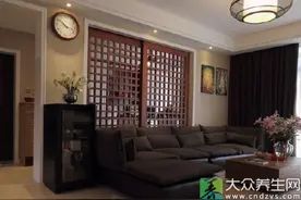 风水禁忌：客厅挂钟怎么摆放图片