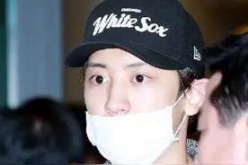 EXO结束台湾行返韩 行程紧密空中飞人显露疲惫图片