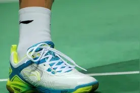 我的羽毛球装备：纠结控对羽毛球鞋的选择历程图片