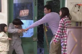 哥哥是个傻男孩，妹妹可爱又漂亮，真是幸福一家人视频封面