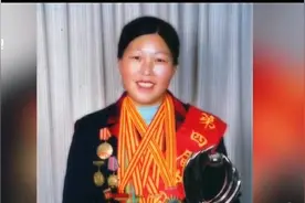 殷玉珍成功走上联合国舞台，现场讲述30多年的治沙经验视频封面