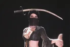 神秘的阿拉伯刀舞 人美刀美文化更美视频封面