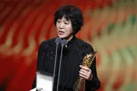 2016中国十佳劳伦斯冠军奖颁奖典礼最佳教练奖：郎平视频封面