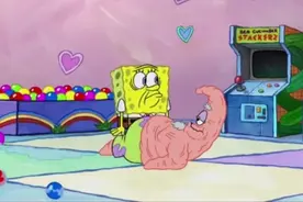 派大星吸收了海绵宝宝的能量返老还童，而海绵宝宝不幸老死了！