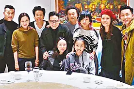 容祖儿刘浩龙一起会好友 拍拖4年有夫妻相图片