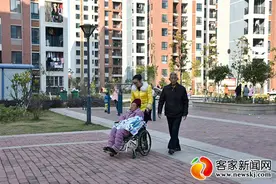 赣州爱情故事：陈燕军再挑照顾男友奶奶重担图片