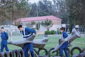 《真男2》沈梦辰遭遇突发状况？能力者泪洒军营图片