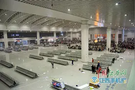 南昌西站24趟车转到南昌站 南昌至昆明G字头列车开行图片