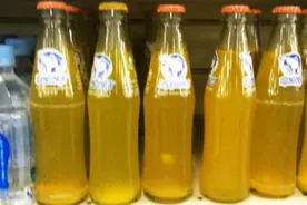 小超市太冷了 北冰洋汽水都开始有沉淀物了放心喝视频封面