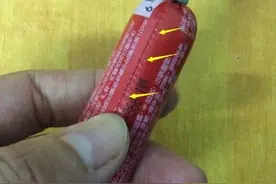 如何正确的剥开一根火腿肠？图片