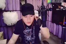 老李深扒YY各大主播豪车座驾，宾利、劳斯莱斯、奔驰应有尽有！视频封面