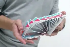 一直以为《赌神》里的玩牌是假的，原来真的有人可以这样视频封面