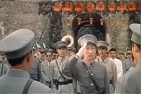 《南昌起义》贺老总的铁军进驻南昌，盛况空前堪比如今国庆阅兵视频封面