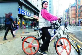 扫码即可骑走，每半小时收费一元，mobike共享单车试水江城图片