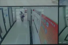 姚晨从监控中看到居然是保姆抱走孩子，瞬间被惊吓到视频封面