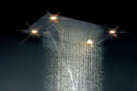 花洒流水孔堵住了怎么办？老婆用了这个立马畅通无阻！图片