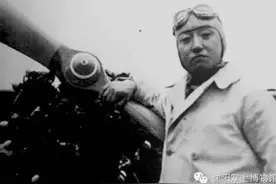 冯庸与张学良同取名“汉卿”当校长时常开飞机逛沈阳图片