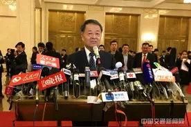预告：交通部部长将出席新闻发布会谈出租车改革图片