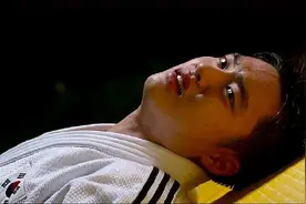 哥哥：都暻秀柔道比赛，结果造成视神经损伤，好心疼！视频封面