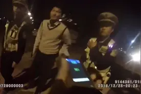 如何正确吹酒精检测仪🌚这位小哥你很有趣啊视频封面