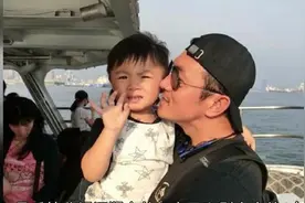 前妻骗光他的财产，丢下6个孩子让他抚养，堪称“台版王宝强”！