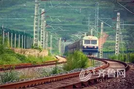 最慢绿皮火车女列车长的最后一年春运图片