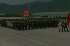 三军仪仗队：孙国祥为圆父亲的梦，凭着执着与努力，终成仪仗兵