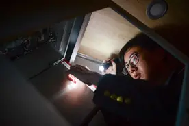 只能在深夜倾听的动车“声带医生”图片