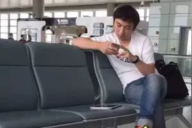 马云和王思聪的新手机，你不会想到是这两个品牌视频封面