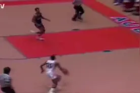 暴力美学！查爵爷巴克利NCAA十佳球！视频封面