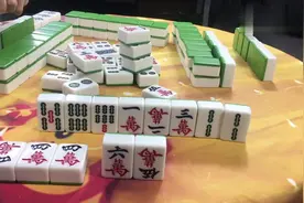 万条筒在手，不管顺子不顺子胡的机会都很大，结果就真惊喜了！