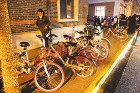 “乱停放”如何破解？政企联手助推共享单车文明出行图片