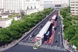 实拍！南宁首条BRT开通！票价仅需2元，还打9折……以后还会堵车吗？图片